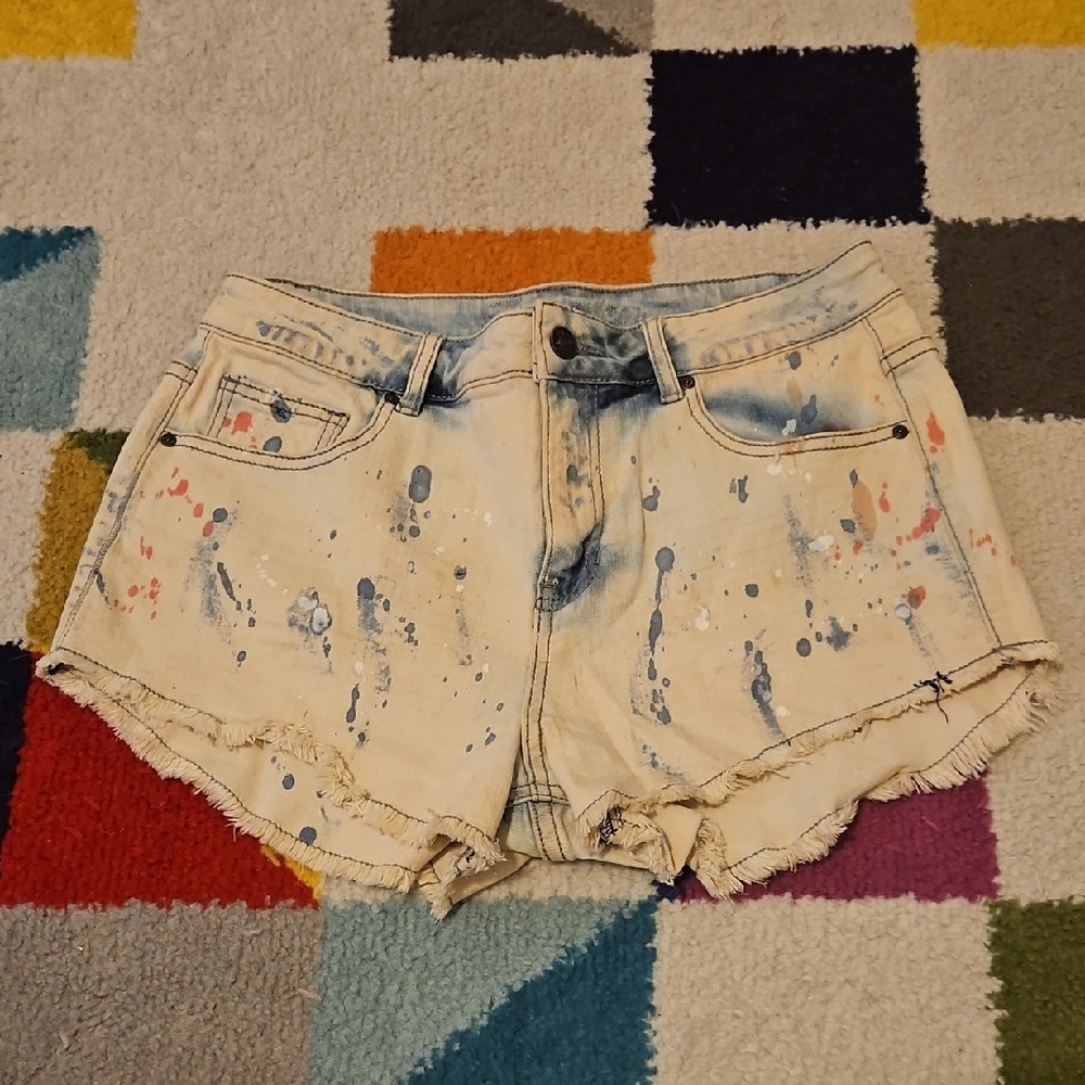 dELiA*s Cream Jean Shorts with Colorful Splatter NWOT Size 11